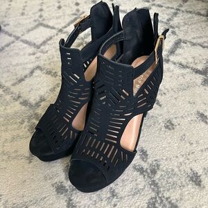 TOP Moda Women's Black Peep-Toe Heels
